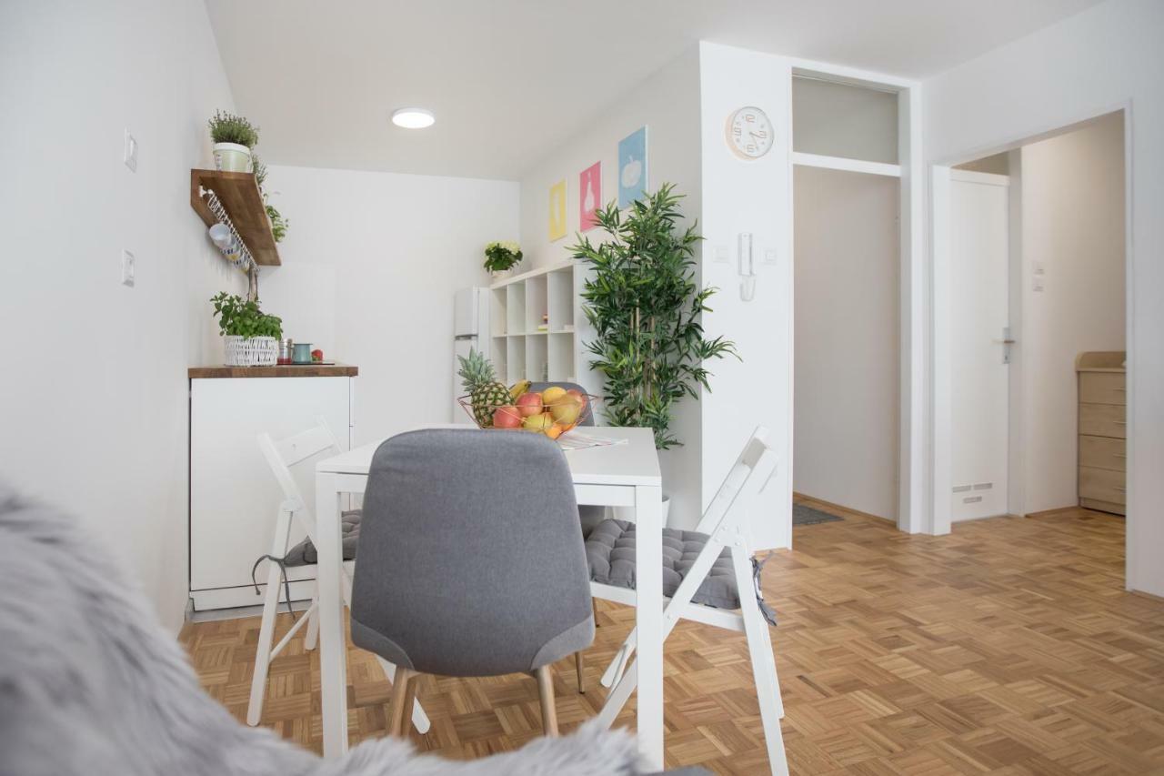 Family Apartment With Garden Laibach Exterior foto